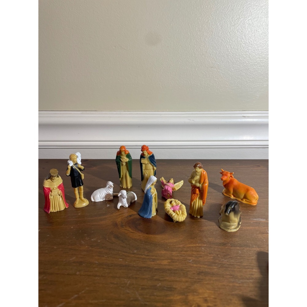 Vintage Miniature Plastic Nativity Scene Set 12 Piece Christmas Figurines Small
